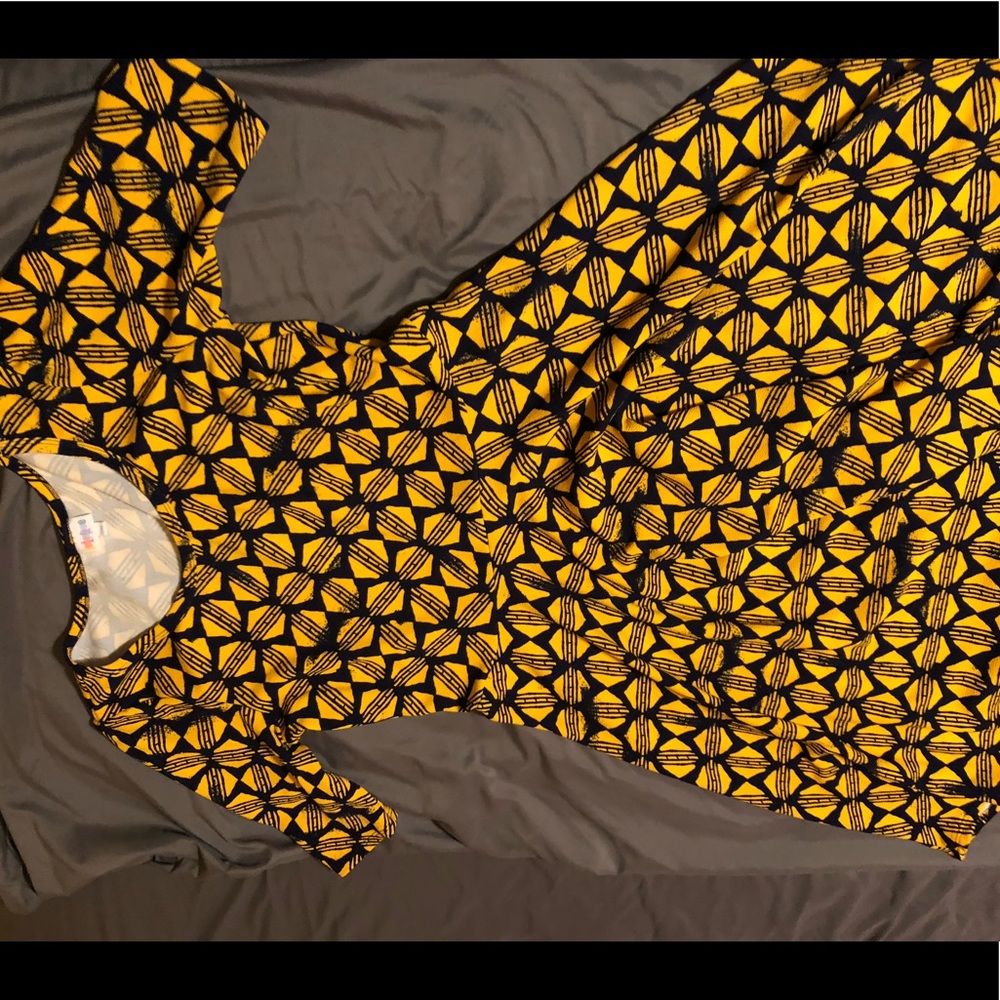 LuLaRoe Nicole Dress with yellow hexagon design